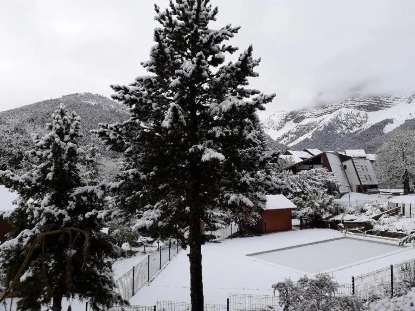 Duplex 3 pièces. Pieds des pistes et balcon!