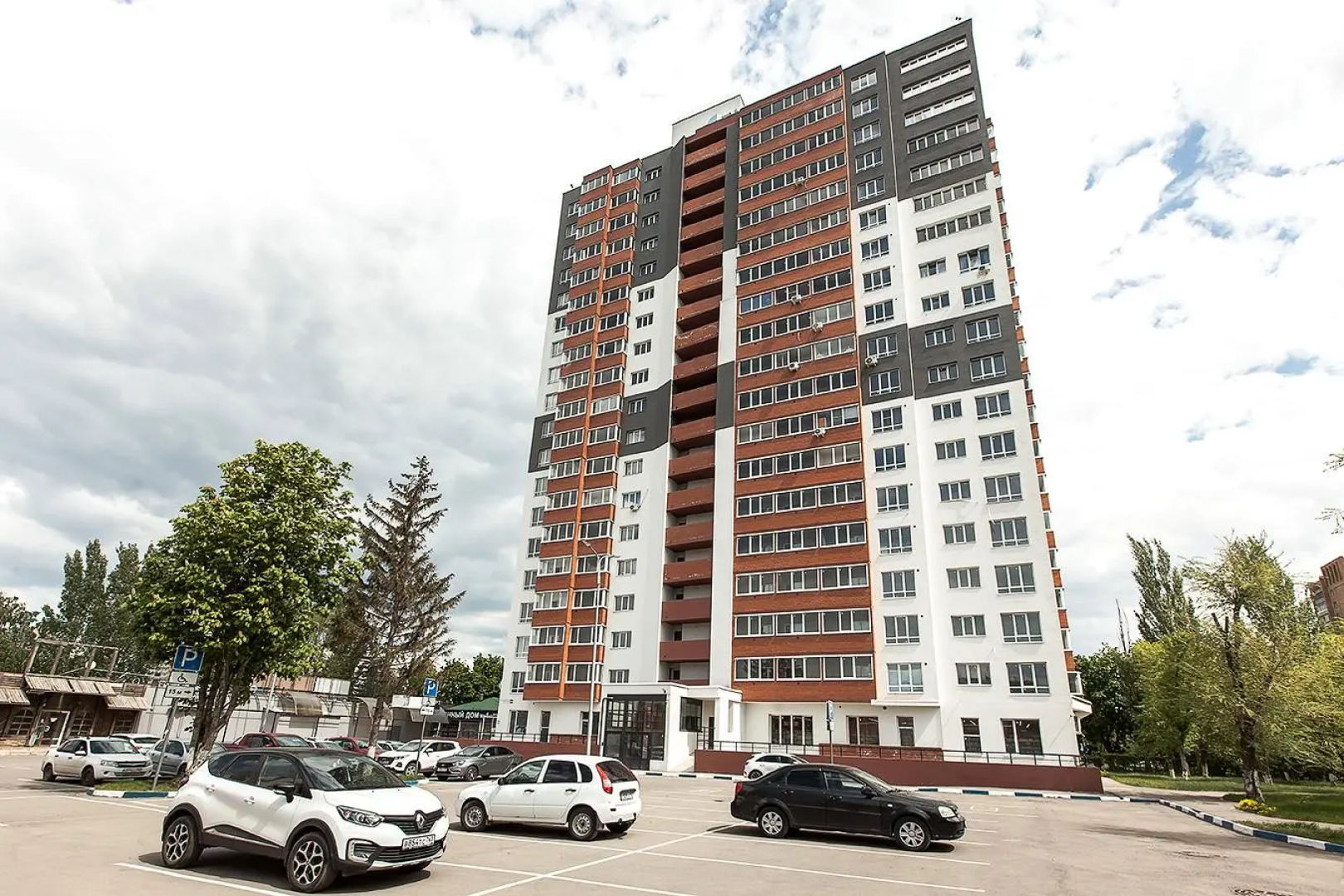 Апартаменты на проспекте Степана Разина 16В