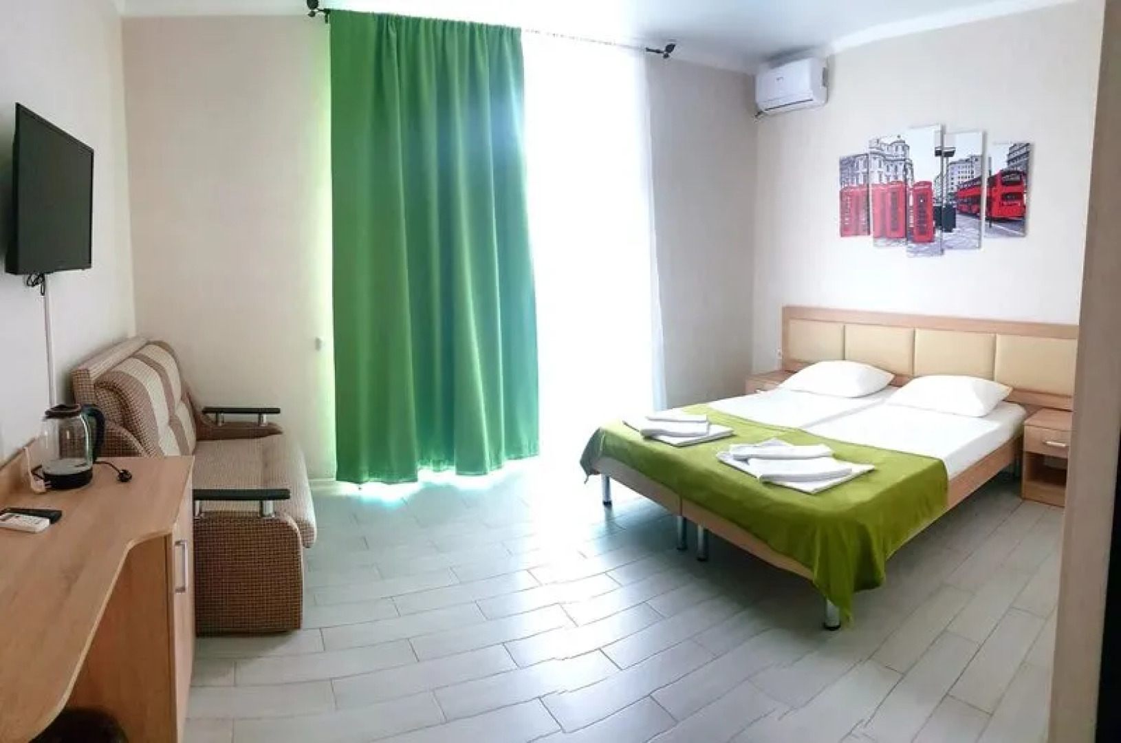 Корона Пэлас