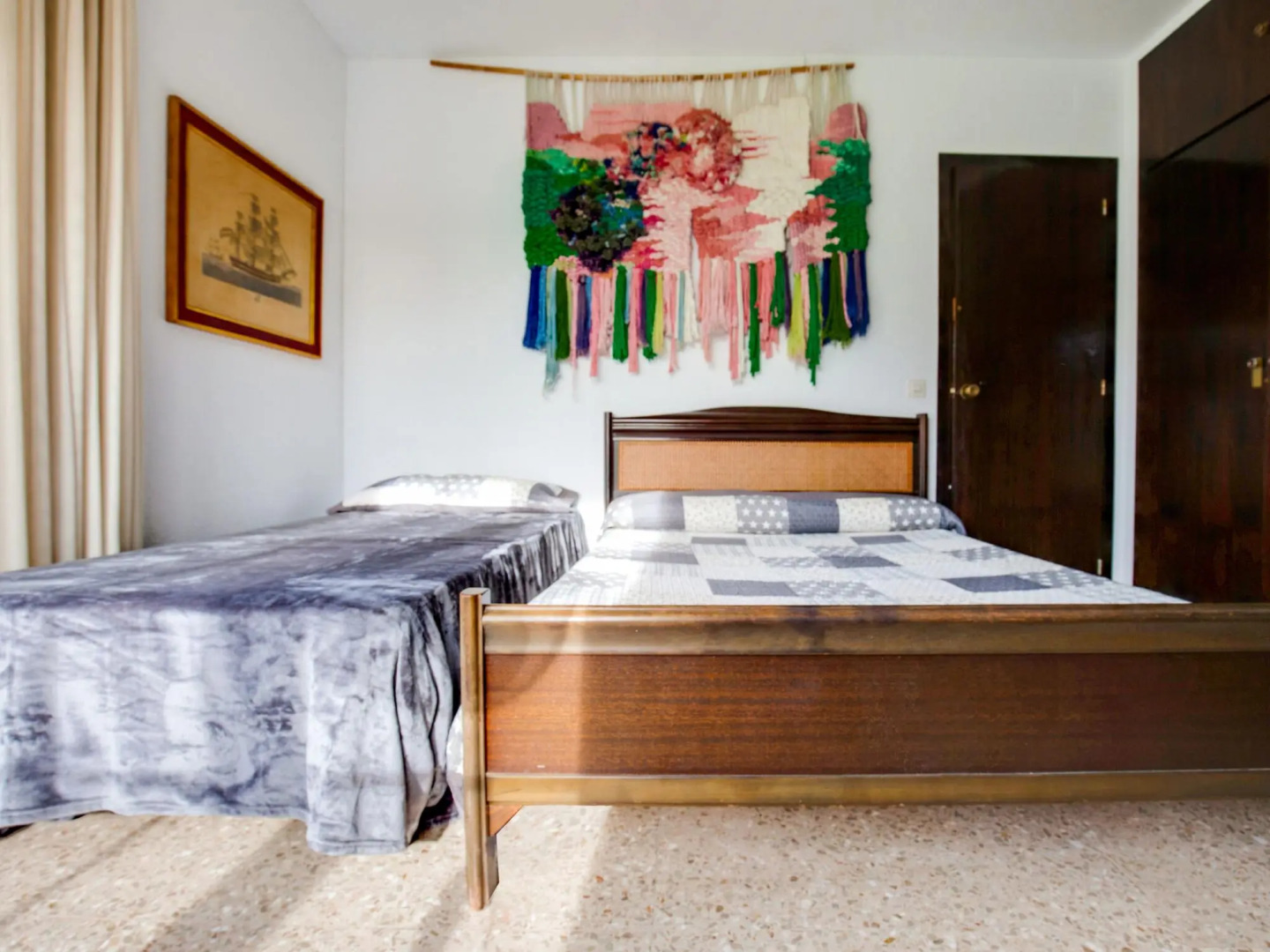 Deluxe Villa in Urbanització Bon Relax near Beach