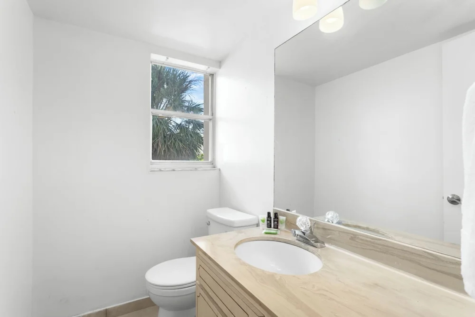 Bay Harbor Sunset Apt 3A