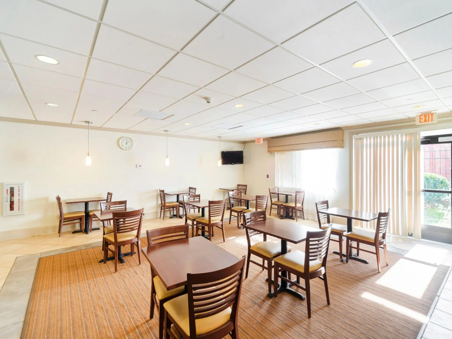 Sleep Inn & Suites Downtown - Convention Center