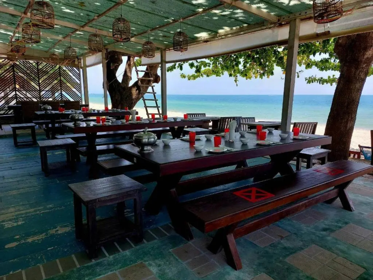 Khanom Golden Beach Hotel