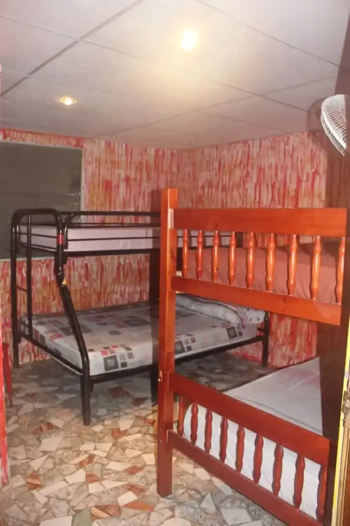 Hostal Portobelo - Hostel