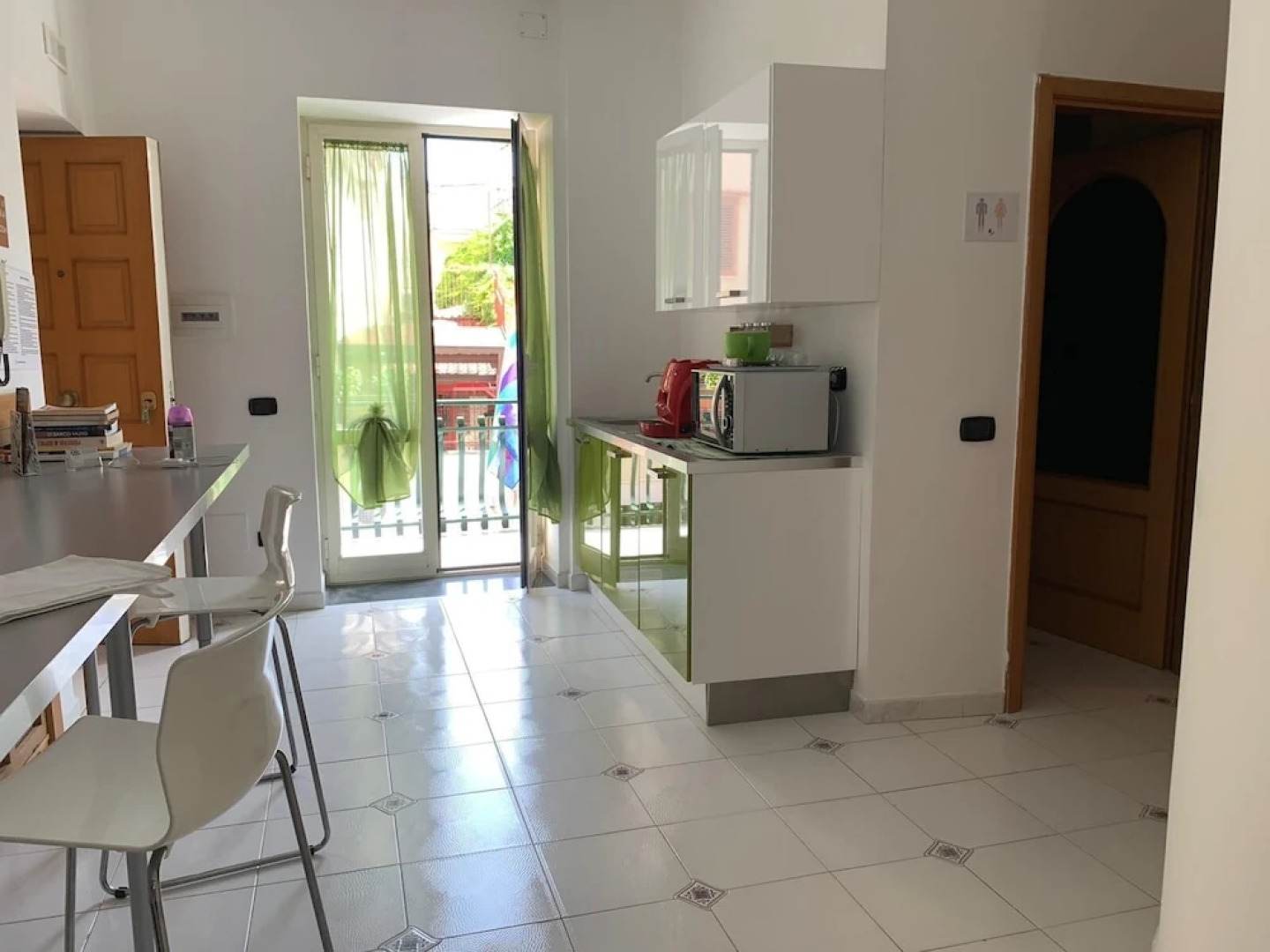 Miss Emily Vesuvio B&B