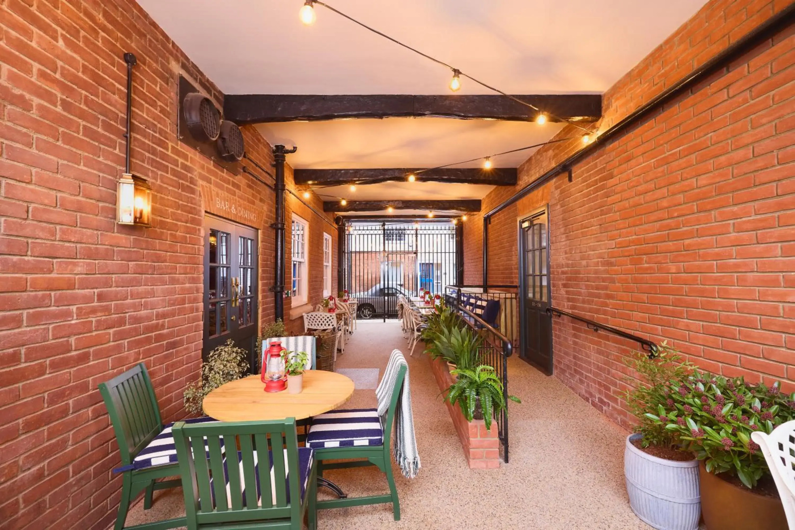 Salisbury Arms Hotel