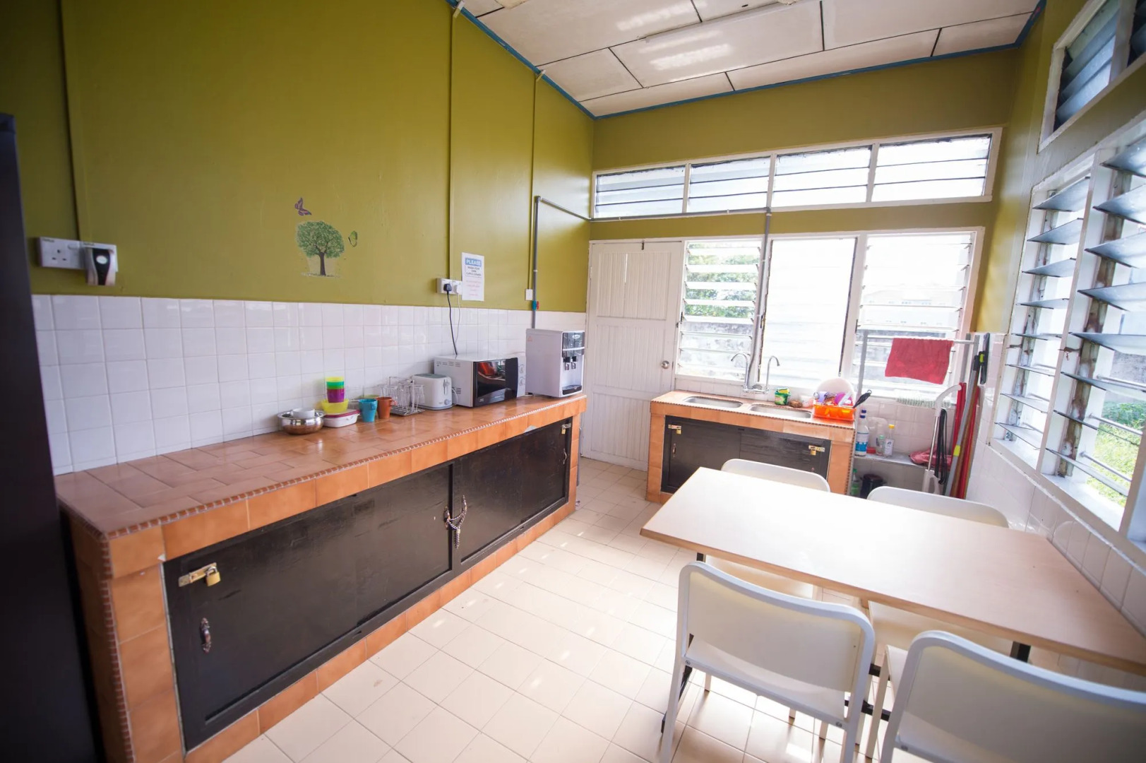 Kemaman Lodge & Cafe - Hostel