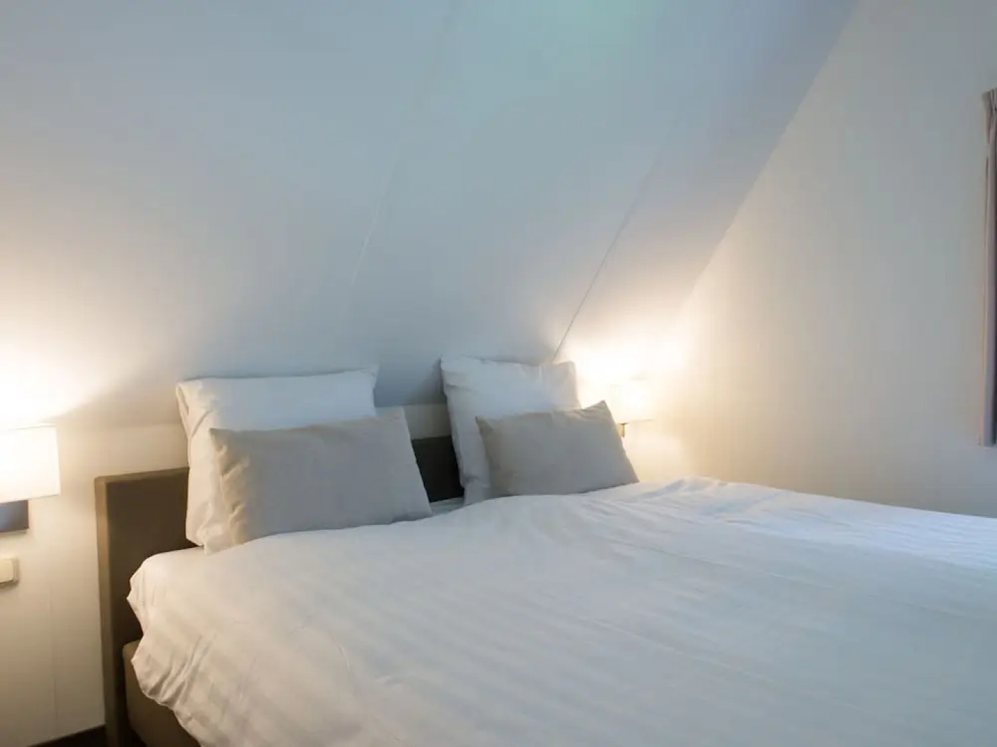 Relaxing Sauna Villa Retreat