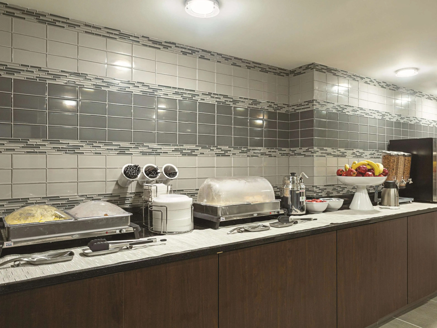 La Quinta Inn & Suites by Wyndham Baltimore BWI Airport