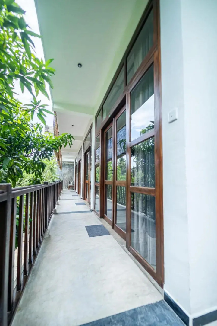 Chandima Beach Waver