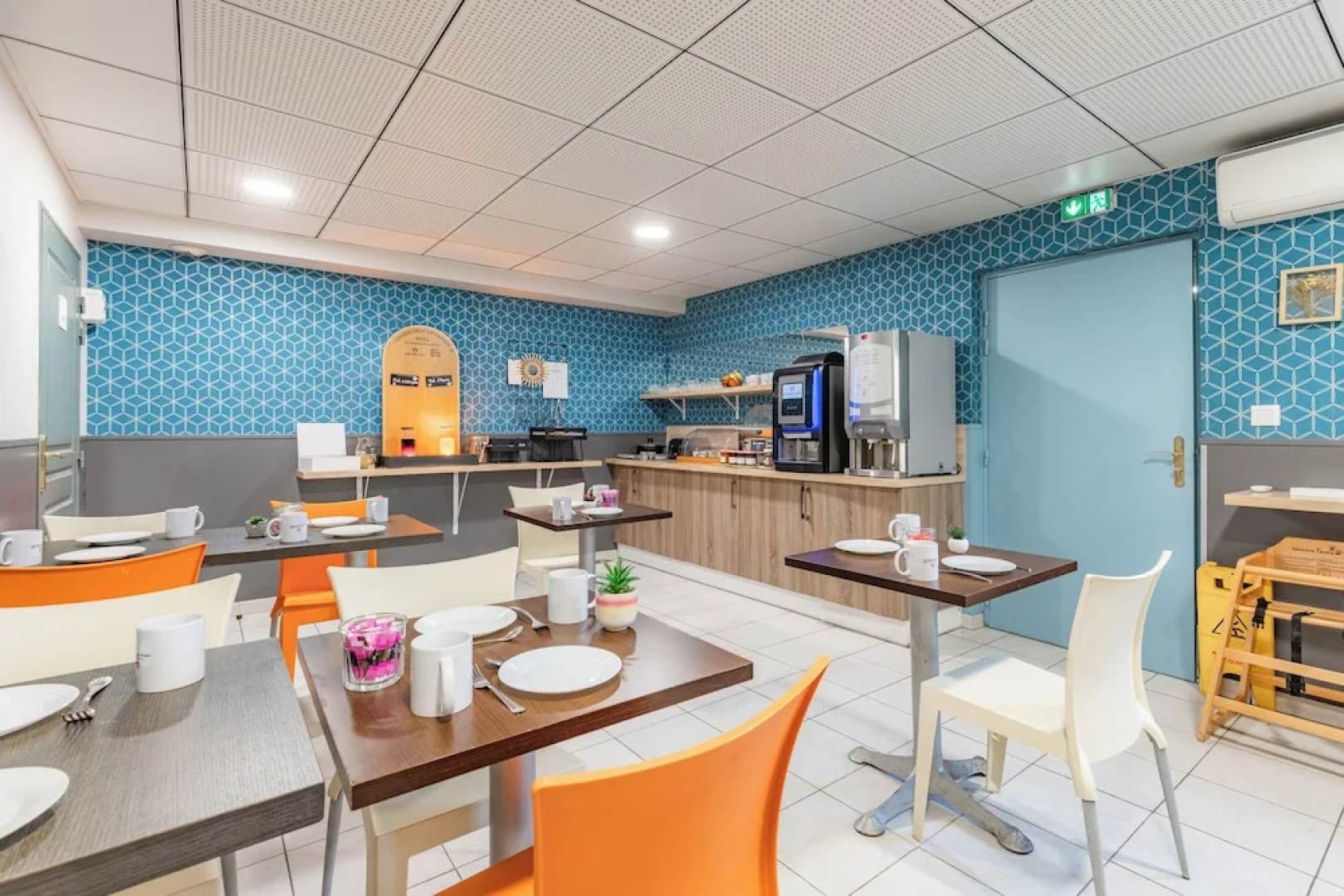 Appart'city Marseille Aeroport Vitrolles - Appart Hotel
