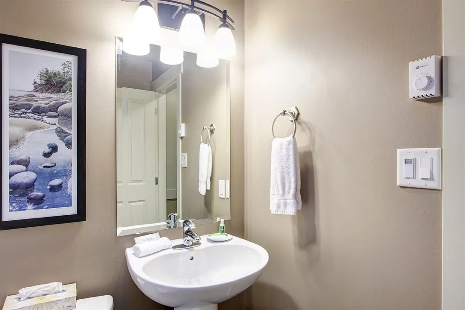 Sooke Harbour Resort and Marina