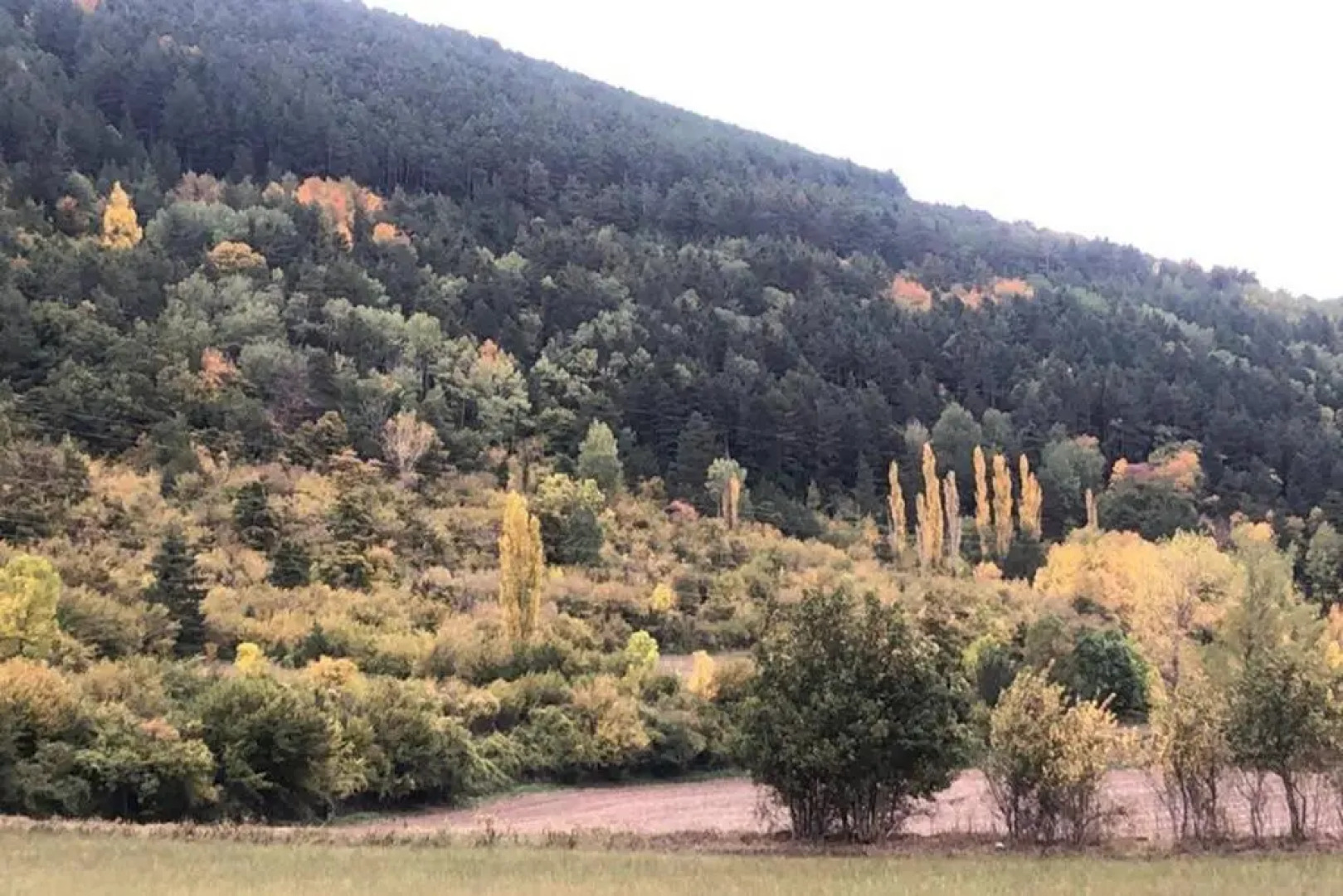 Gran terraza con vistas en el corazon de villanua