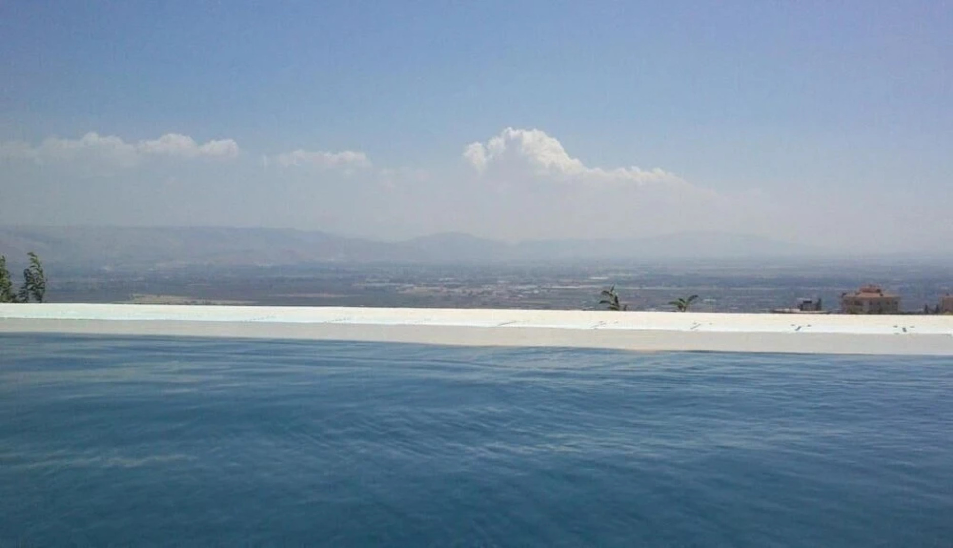 Beit El Kroum Boutique Hotel