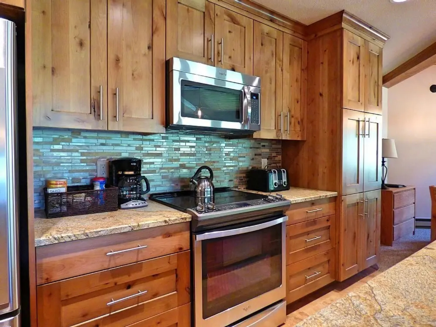 Lift Tickets Ground Floor in Mtn Village, Wifi, Fireplace, Hot Tubs