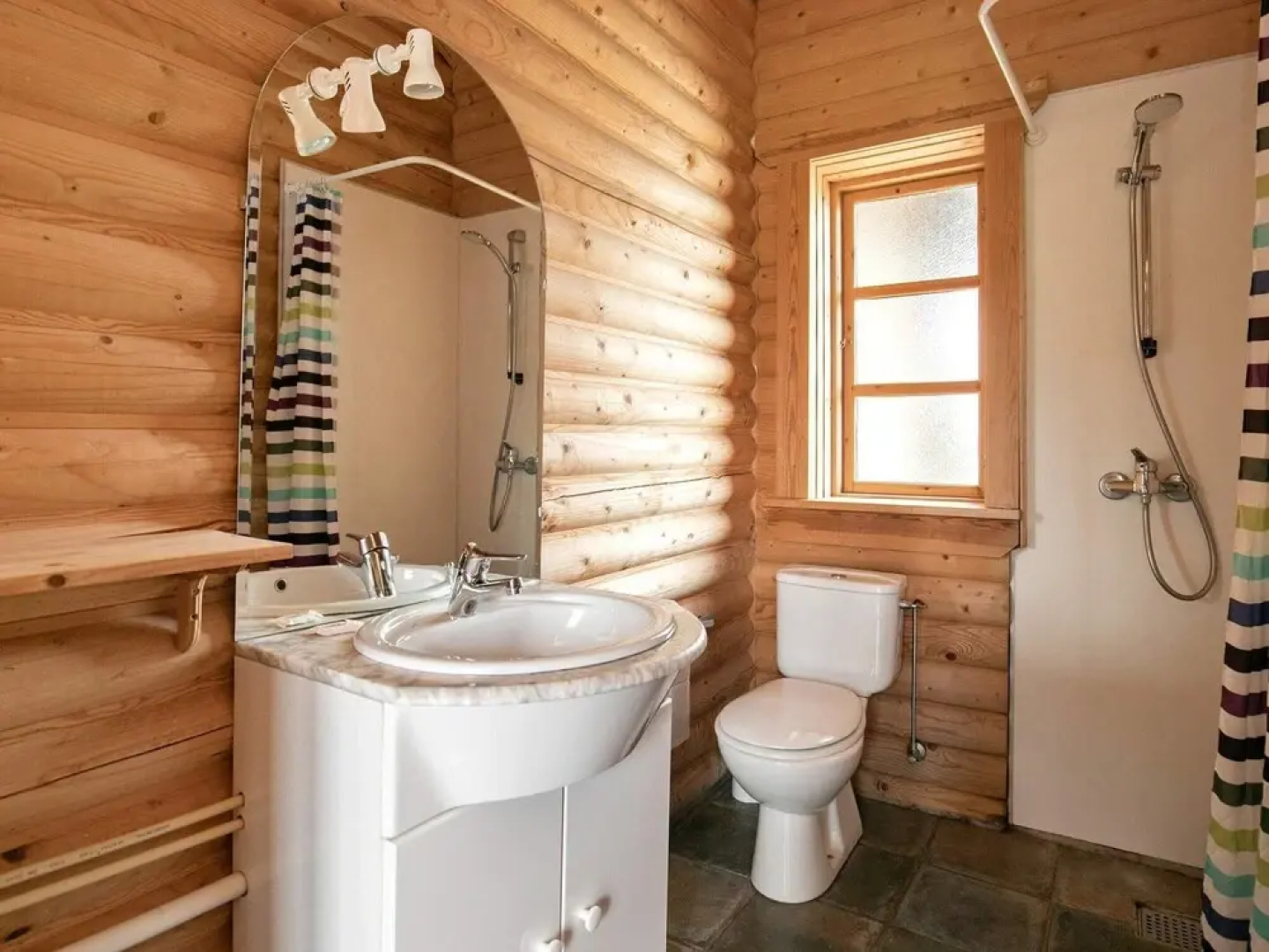 10 Person Holiday Home on a Holiday Park