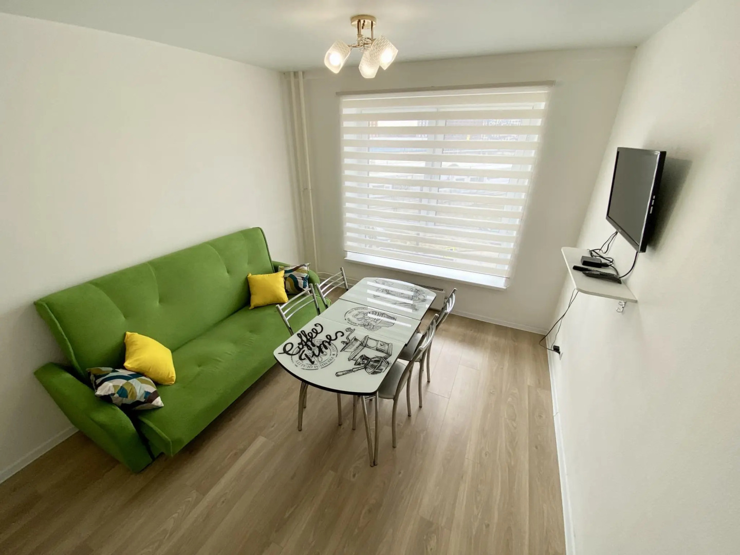 Sunny Days (Санни Дейз) на улице Лётчика Ларюшина 20