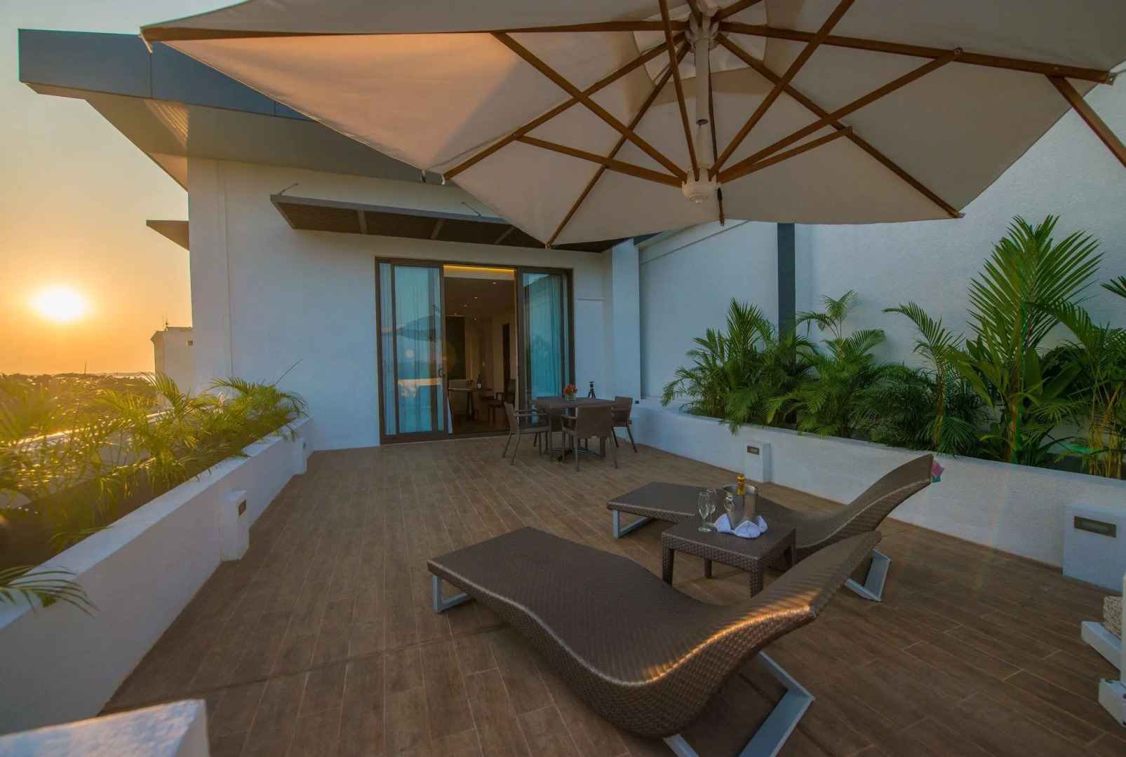 Vivanta Colombo, Airport Garden