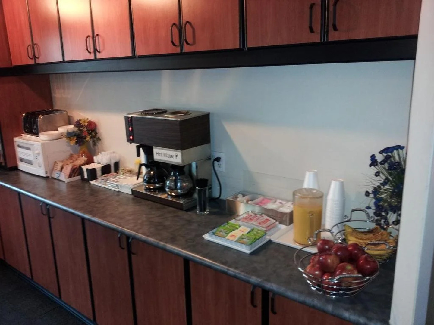 The Metropolitan Inn