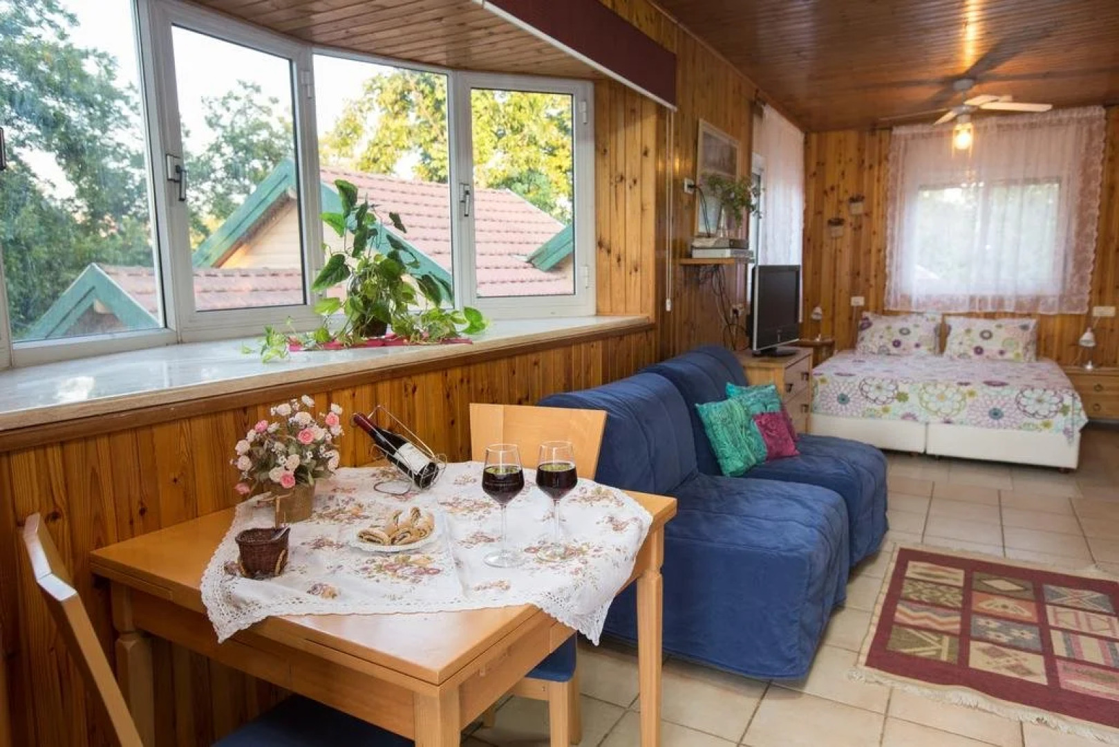 Leyad Hashmura Lodging