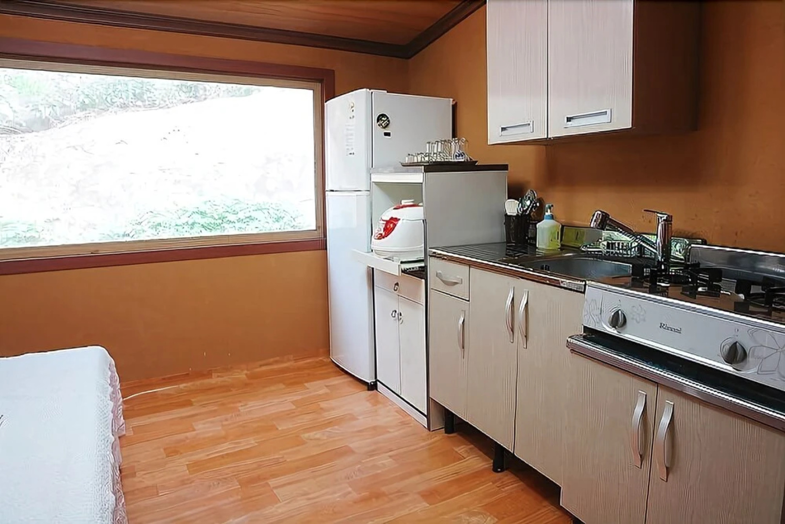 Buan Bbalgan Jibung Pension