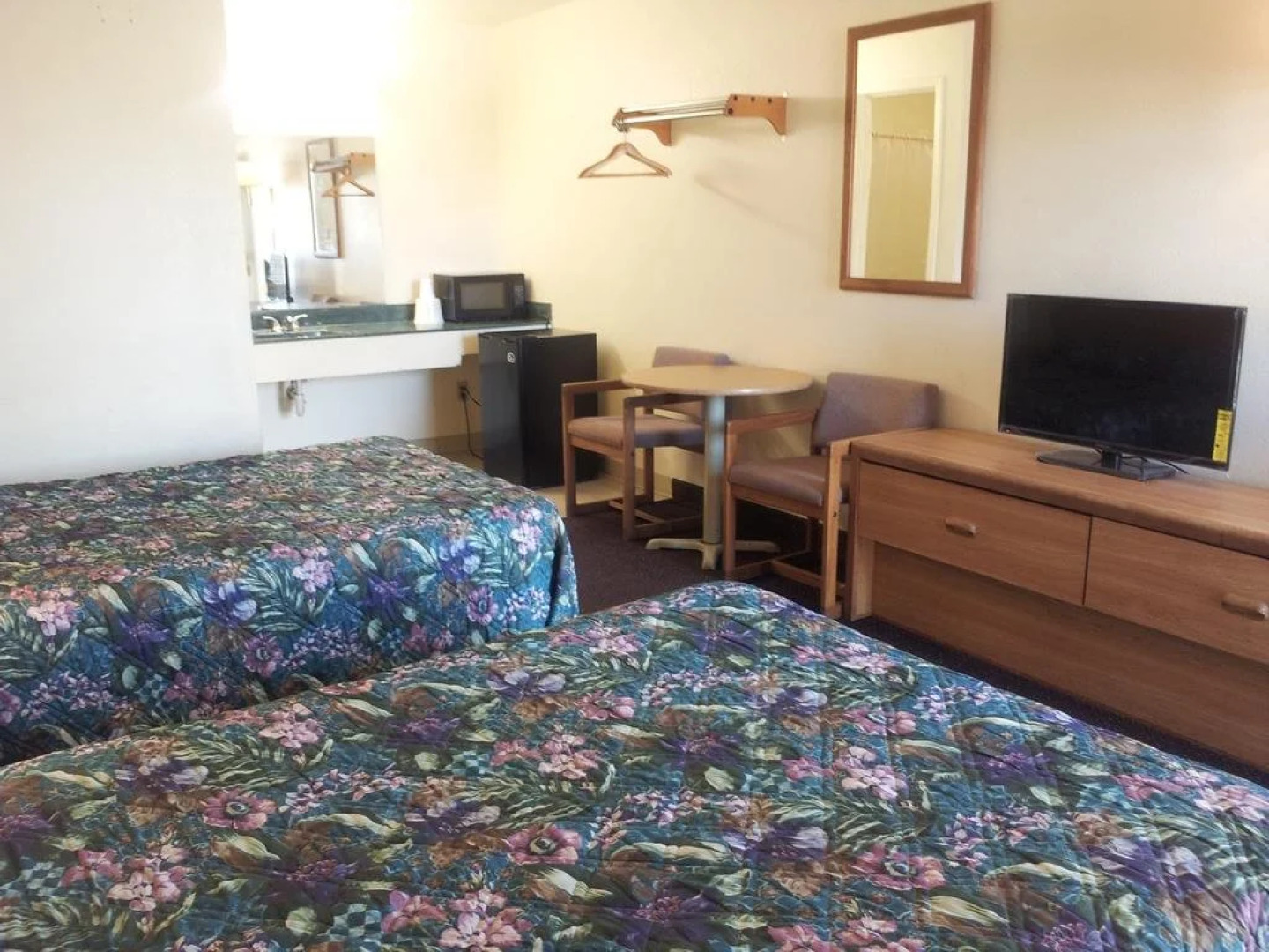 Regency Inn By OYO Rockdale TX