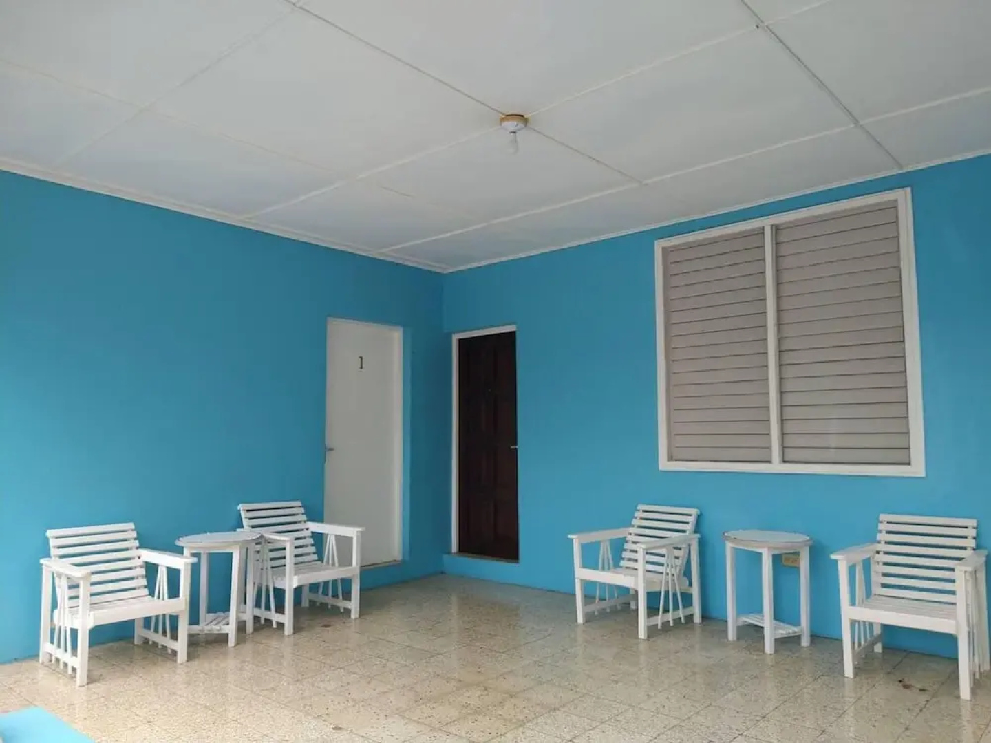 Entire 6-bedroom Villa Free Parking With Fast Wifi