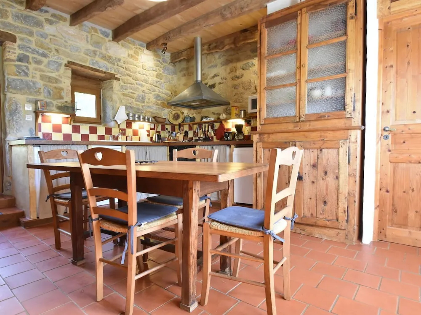 Spacious Holiday Home in Alvignac with Swimming Pool