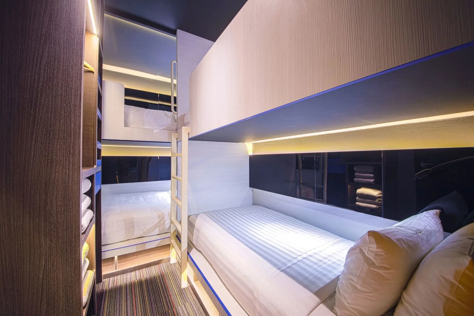 CUBE Family Boutique Capsule Hotel