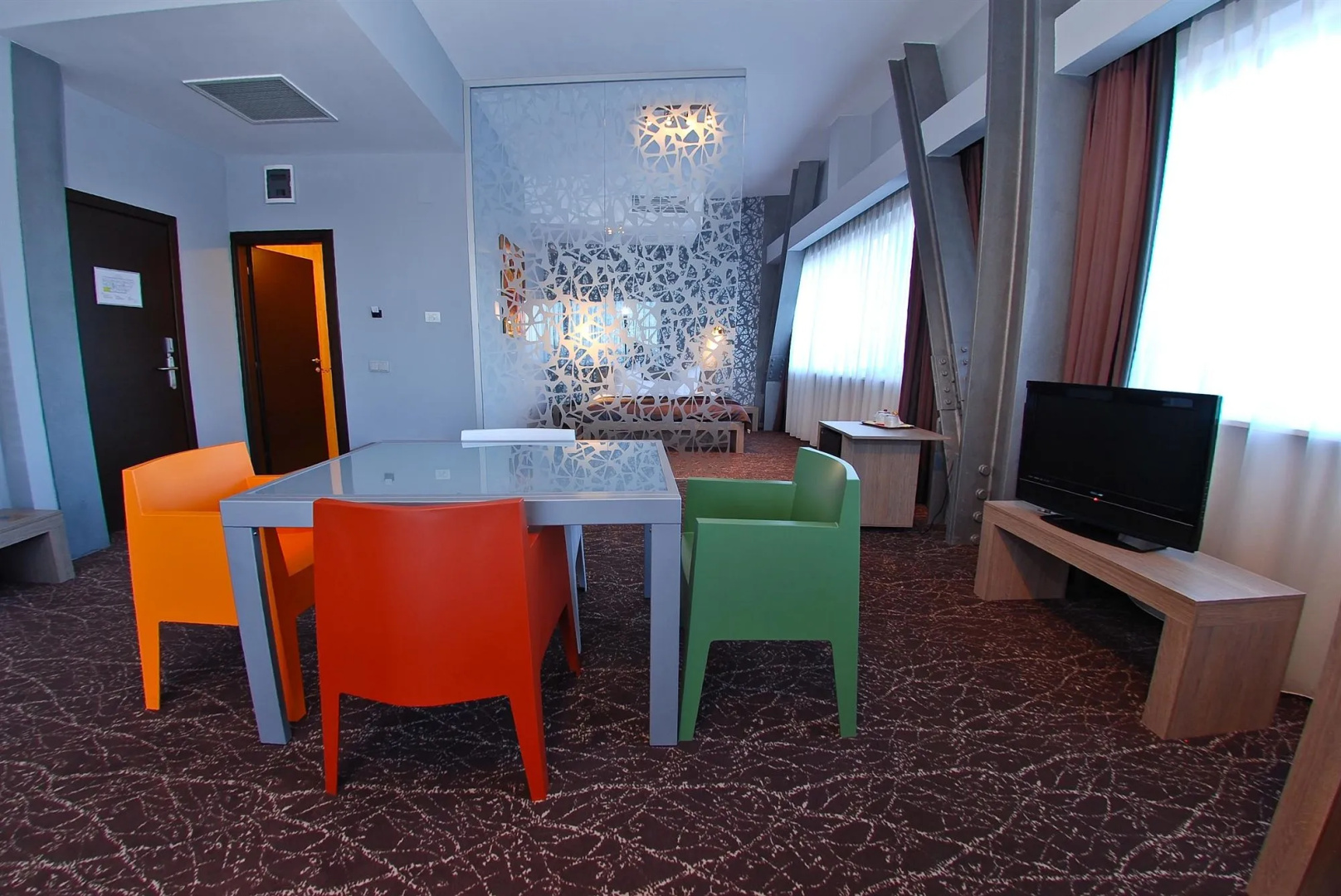 West City Hotel