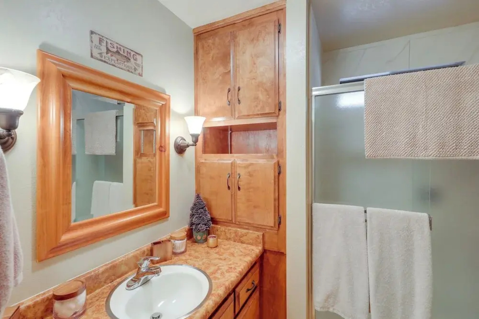 Quiet Cabin w/ Deck: Near Lake Almanor!