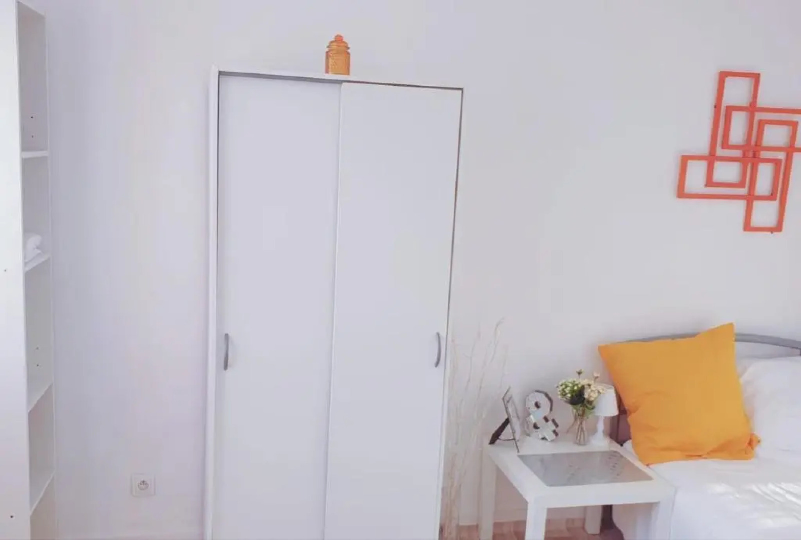 Chambre privée avec clé, WIFI dans appartement (SDB, WC, Cuisine, partagés)