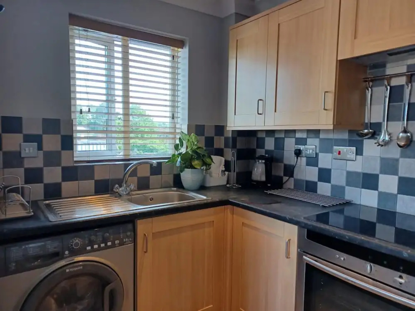 Red Door Malt - Huku Kwetu (Dunstable)