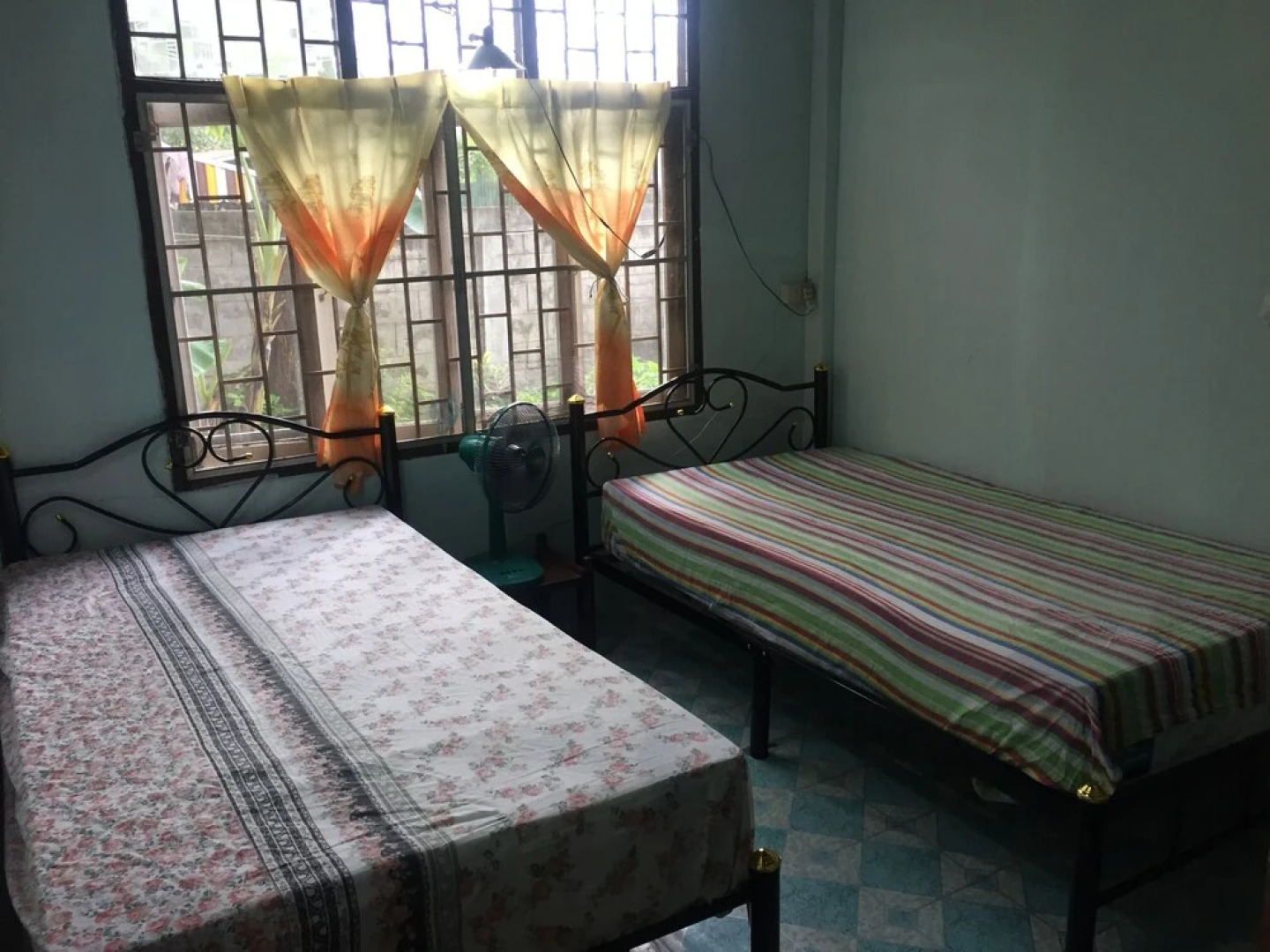 Near Train Guesthouse