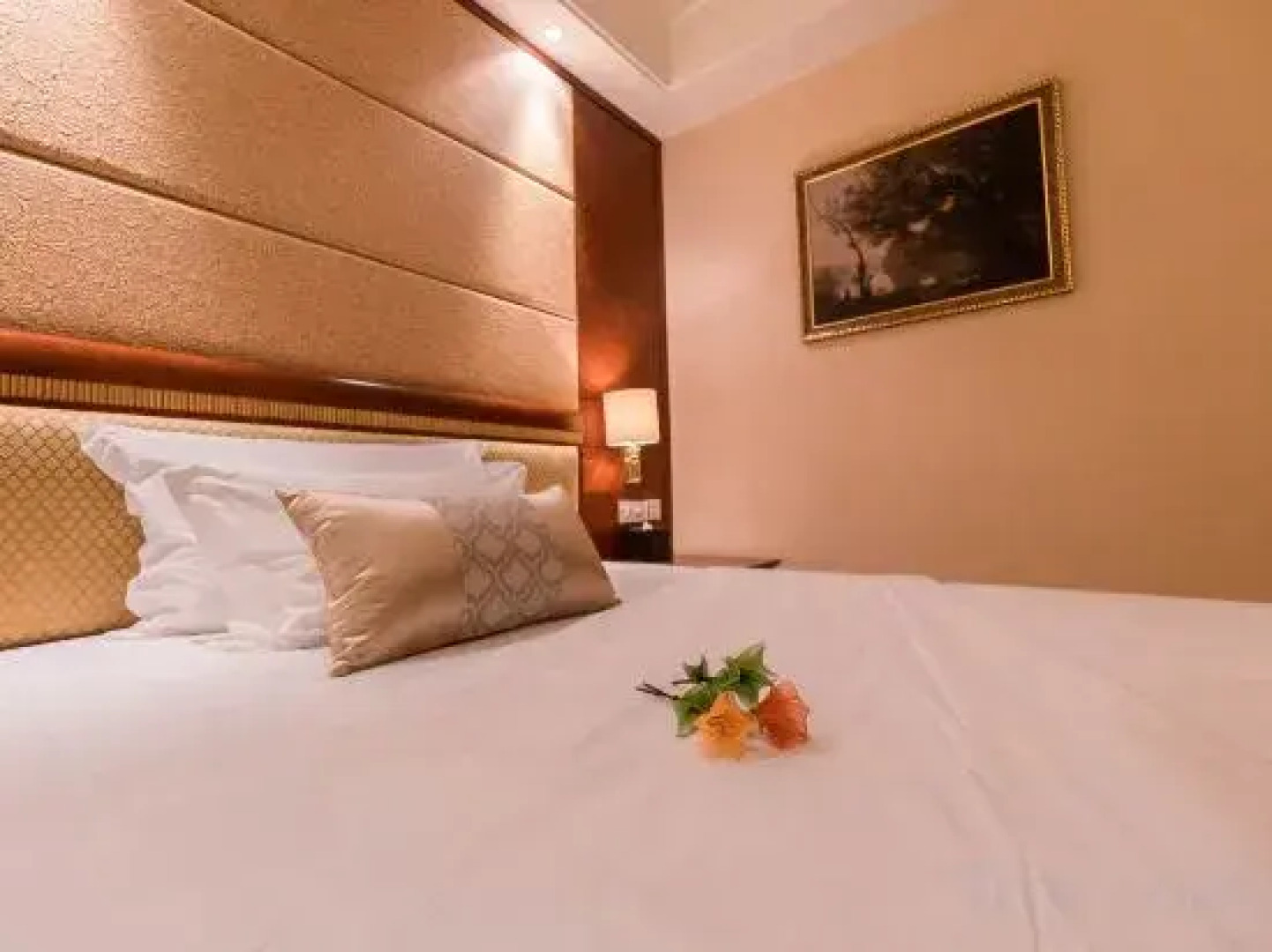 Chuxiong WeishengXiongbao Hotel