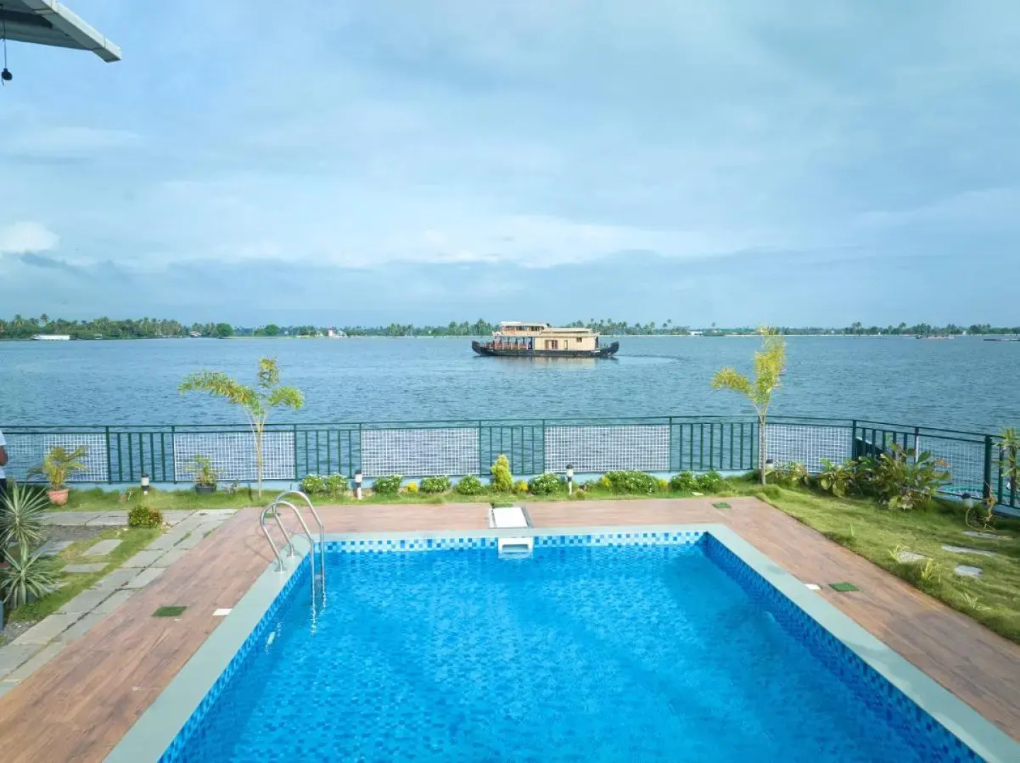 Mira's PMC Lakeshore Resort