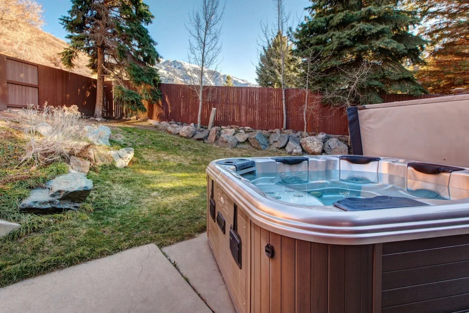 4BR 3BA Phenomenal Ski Retreat Perfectly Located by RedAwning