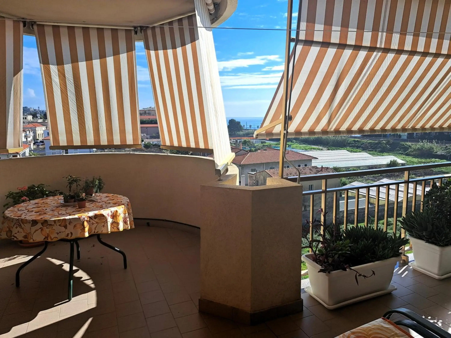 Appartamento - terrazzo vivibile vista mare wi-fi gratuito