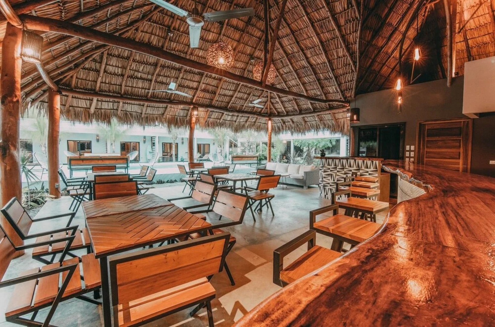 El Pez Surf Hotel