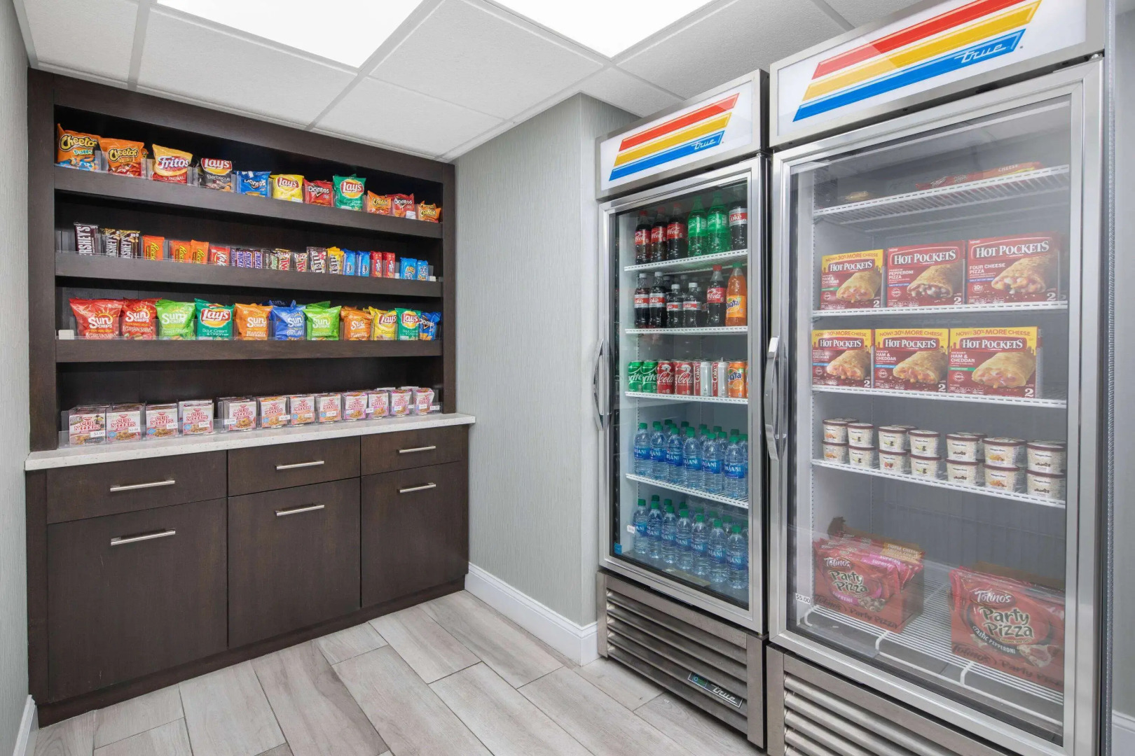 La Quinta Inn & Suites by Wyndham Atlanta Airport South