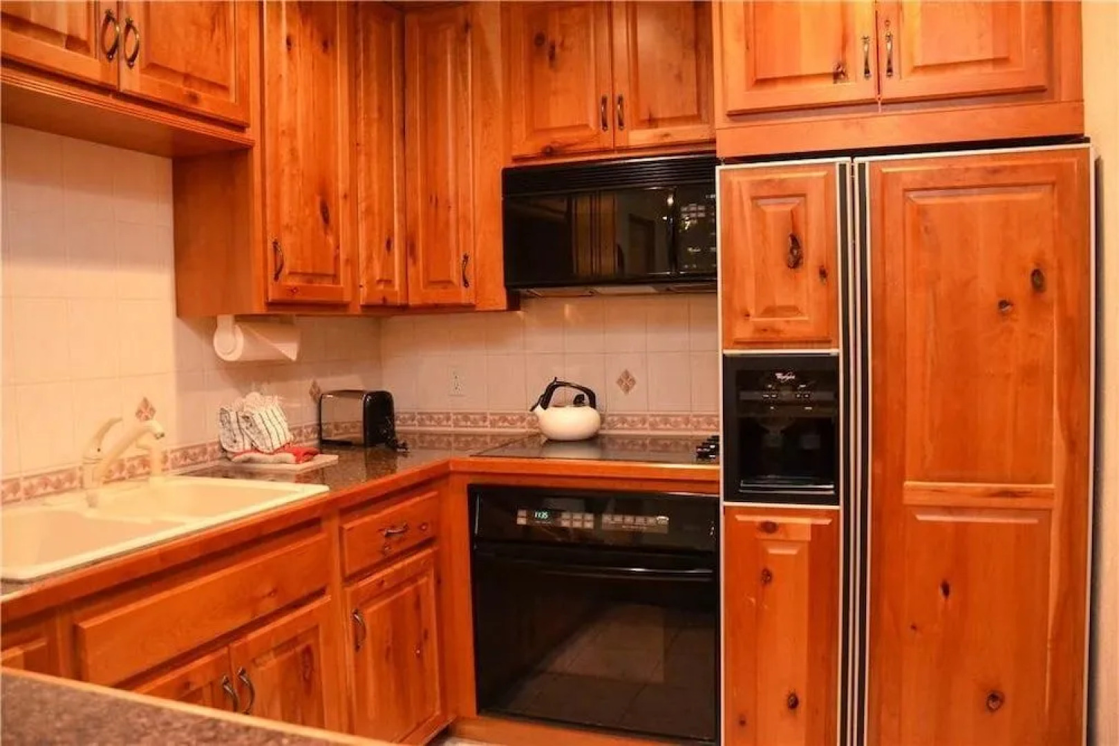 Cimarron Unit 402 by RedAwning