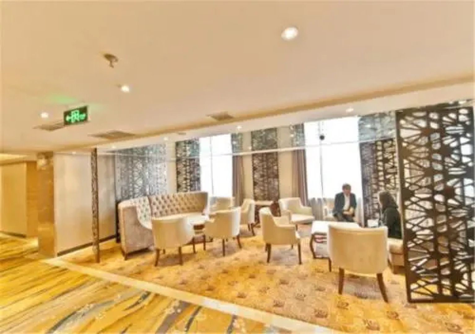 Fenghuang Yuting Hotel