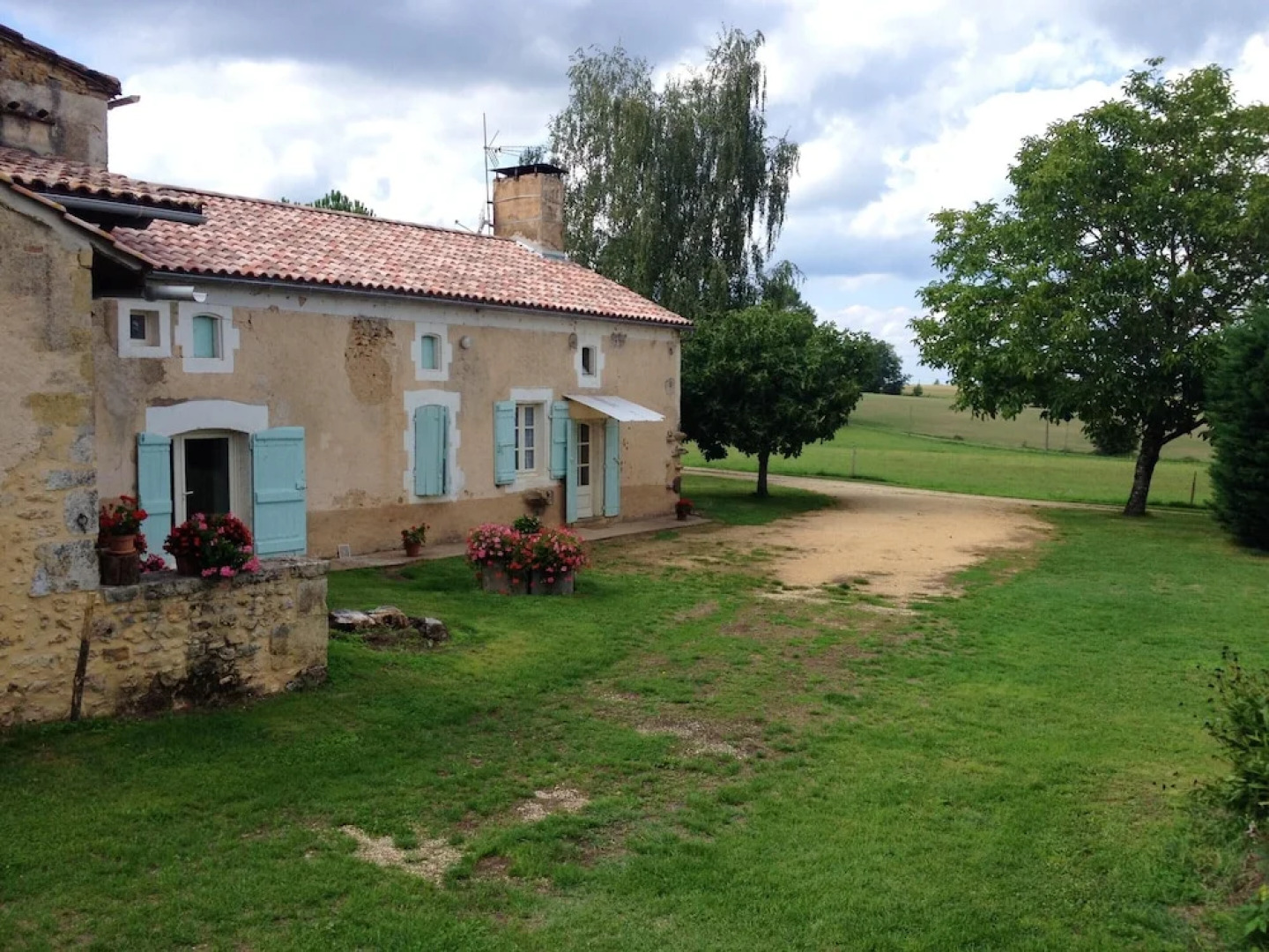 House With 4 Bedrooms in Capdrot, With Furnished Garden