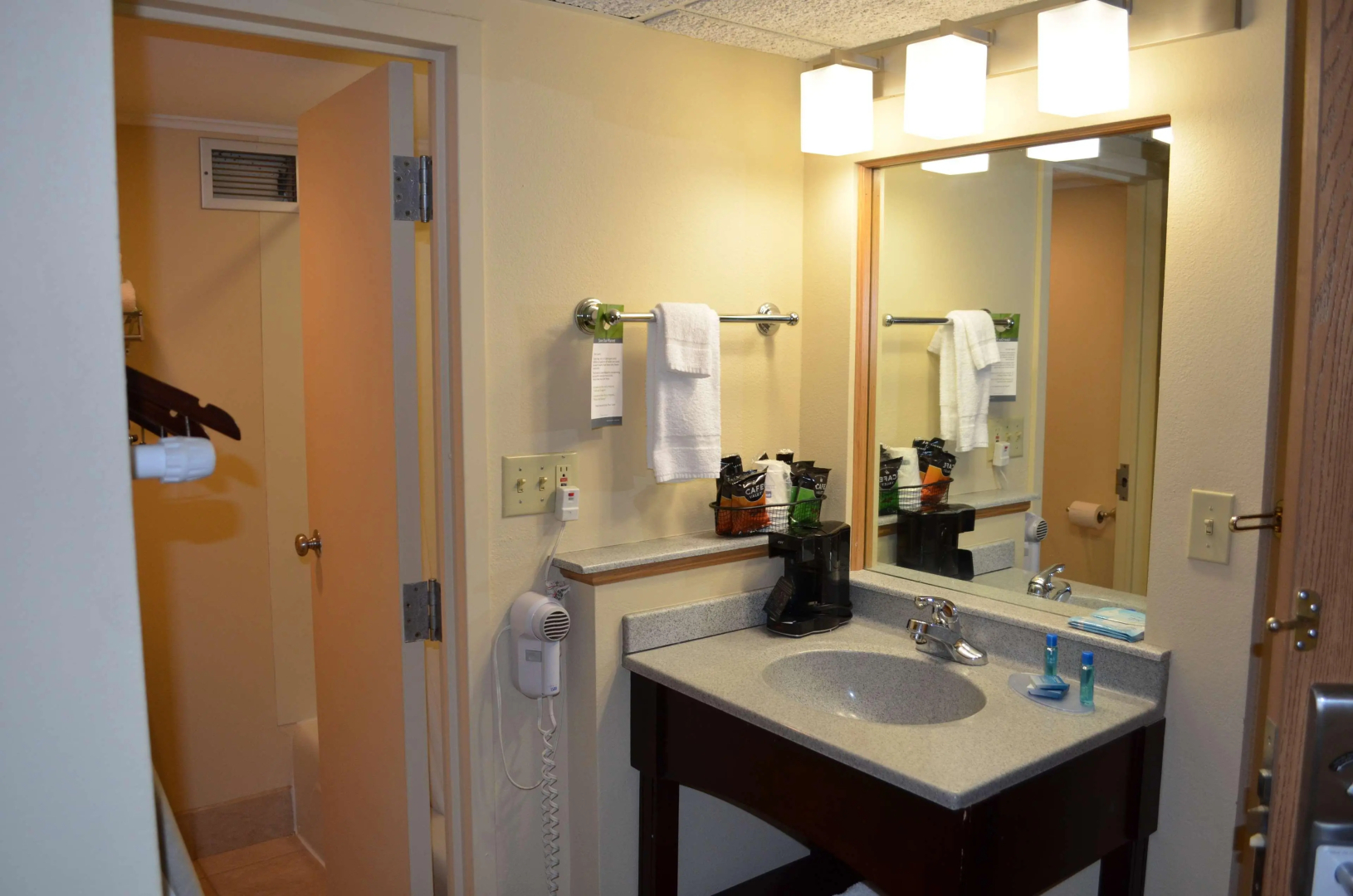 Crossroads Hotel and Event Center