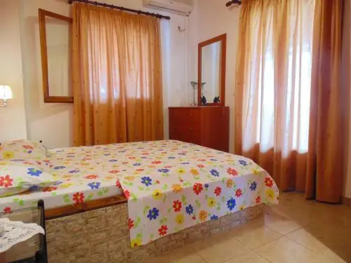 Christinas Apartments