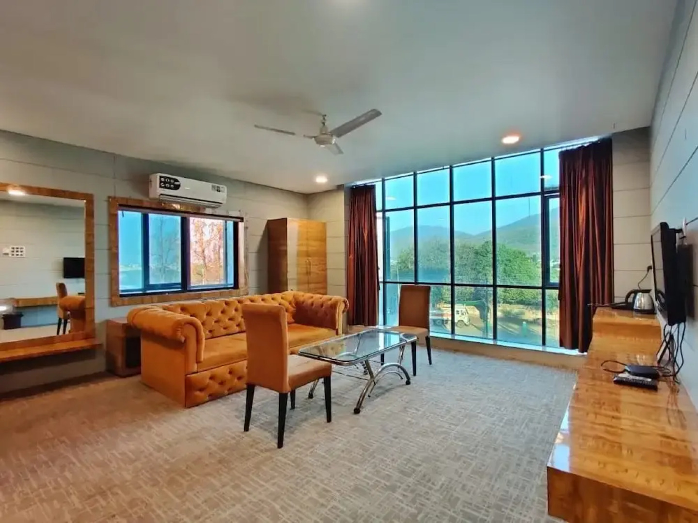 Hotel Prashant International