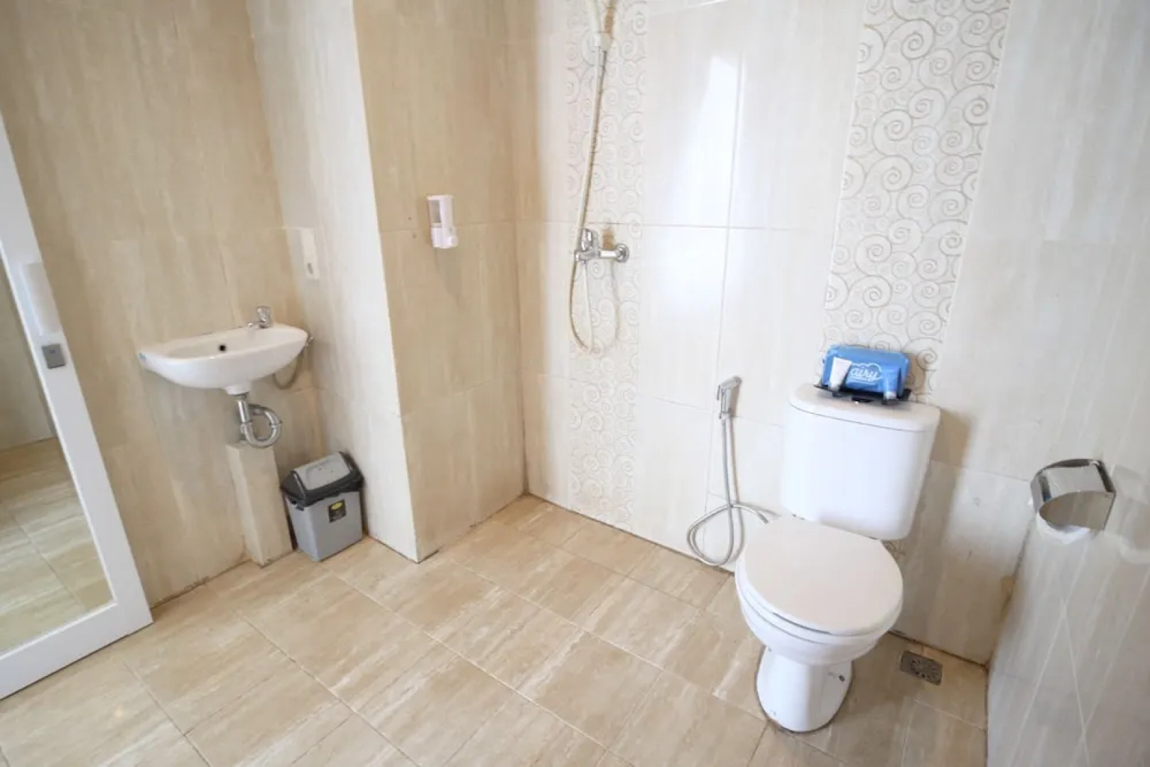 Airy Pangkal Pinang Aleksander 1 Bangka