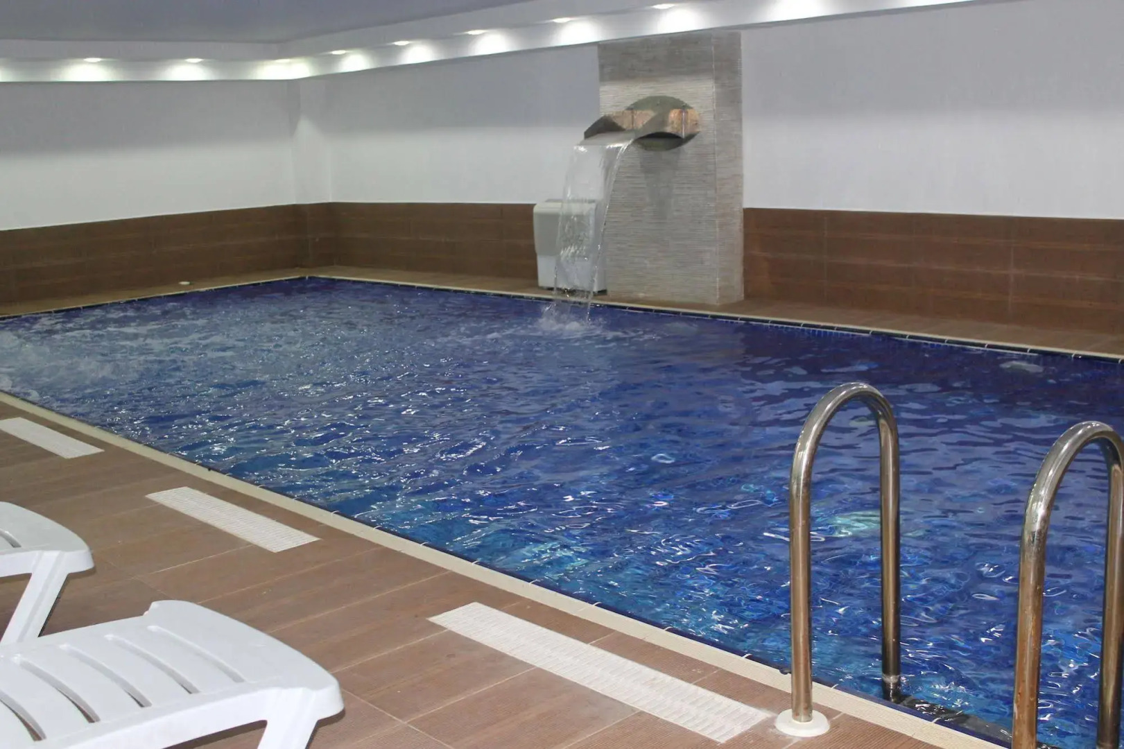 Centrum Business Hotel