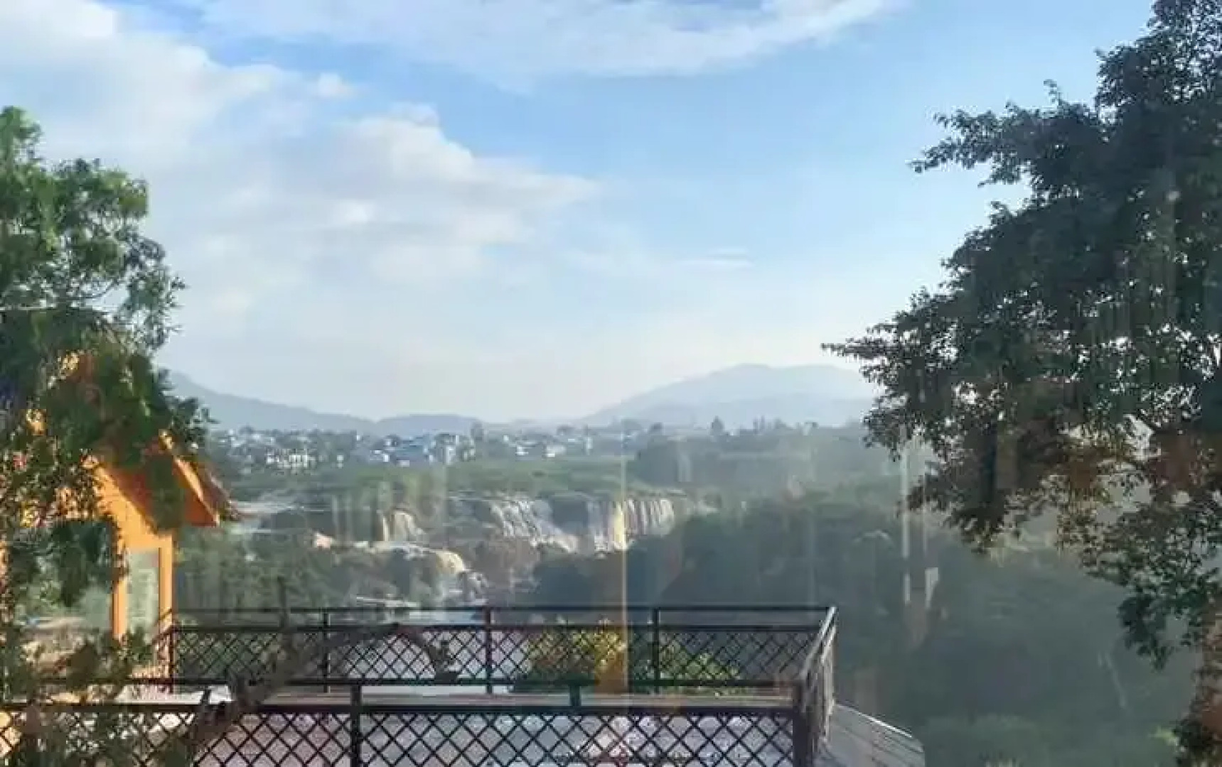 Homestay Lien Khuong Waterfall