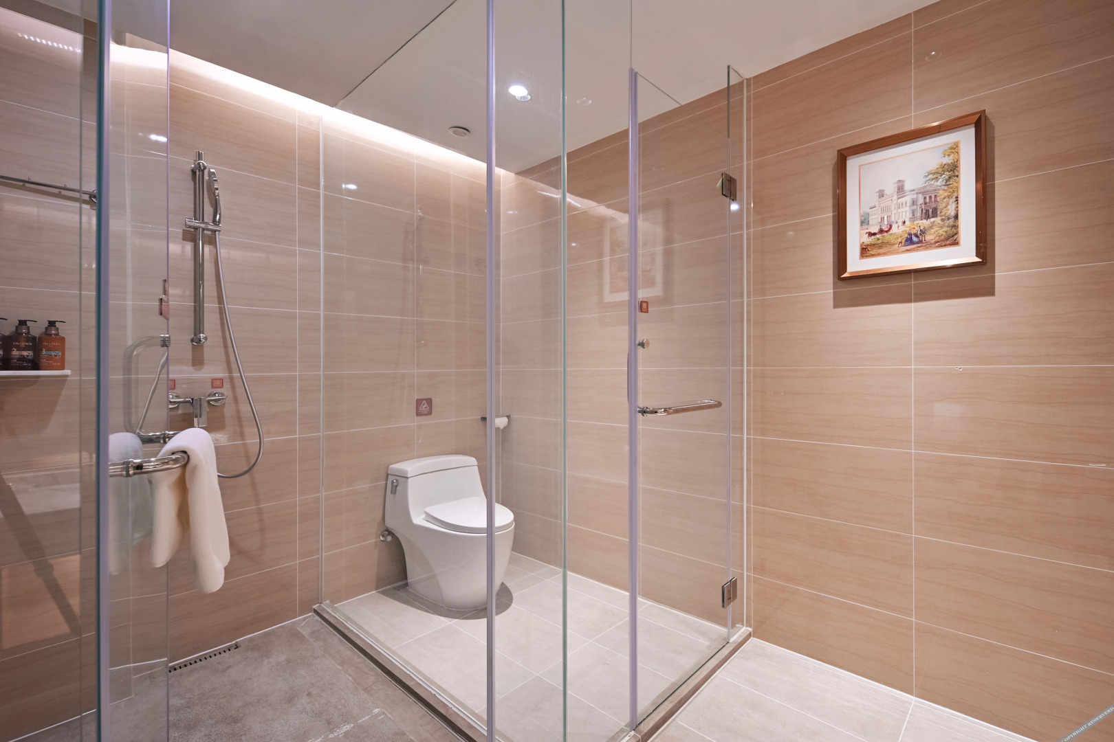 Vienna Hotel (Yecheng Zero Kilometer)